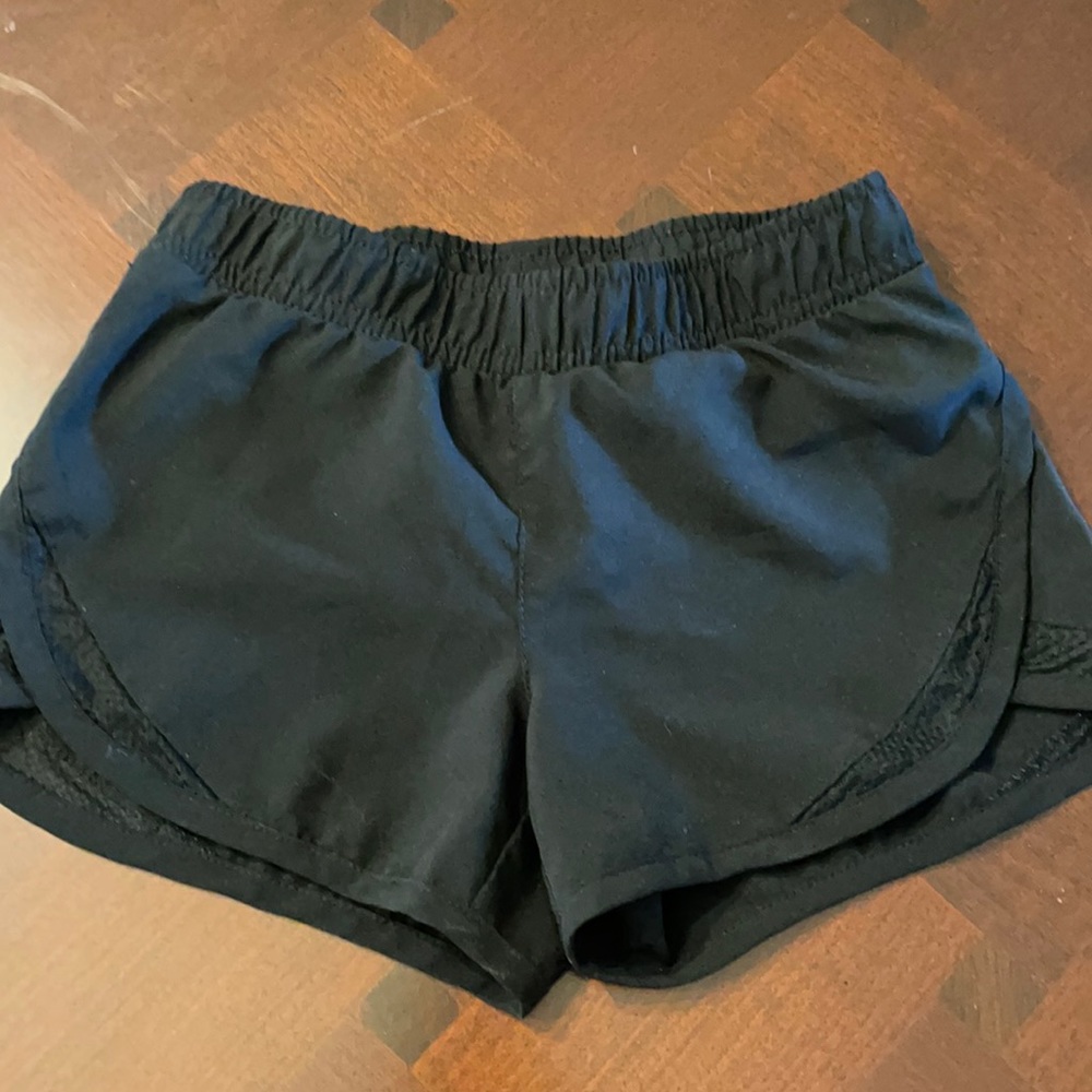Old Navy girls Active wear shorts